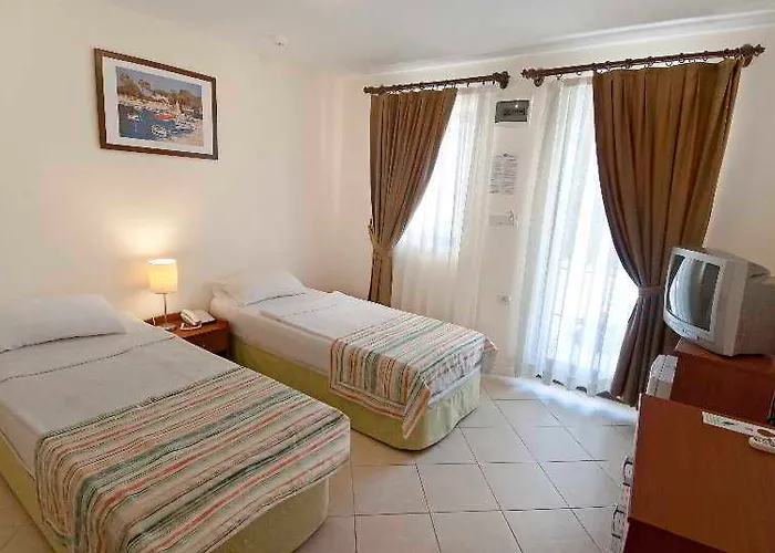 Club Mira Luna 酒店