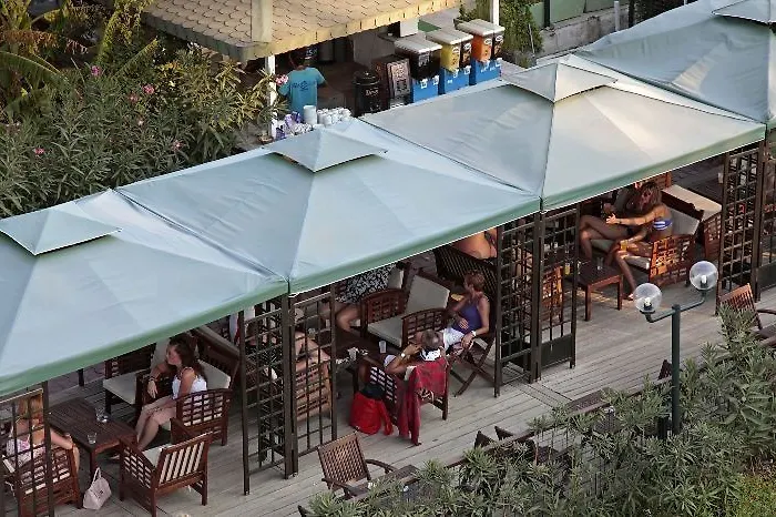 Club Mira Luna 酒店